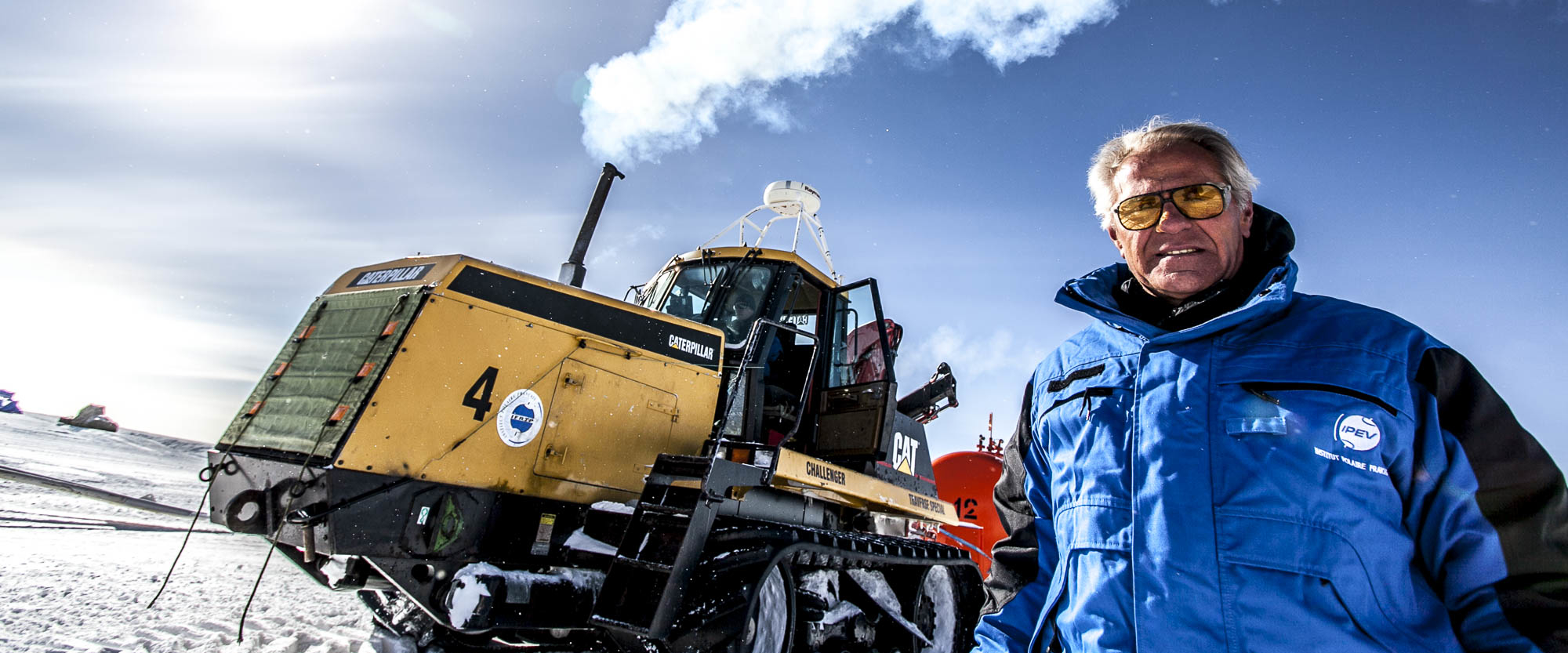 Reportage corporate pour valoriser la logistique de l'Institut Polaire Français IPEV en Antarctique.